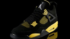 Air Jordan 4 (Thunder) Preview