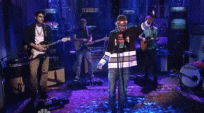 Frank Ocean Does The Lil Mouse "Money Dance" On Saturday Night Live
