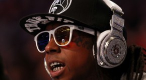 Lil Weezy (@LilTunechi) Suffering From Seizure Symptoms Forces Emergency Plane Landing
