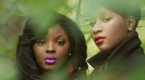 Lady: Nicole Wray (@ITSNICOLEWRAY) and Terri Walker (@TheRealMzWalker)
