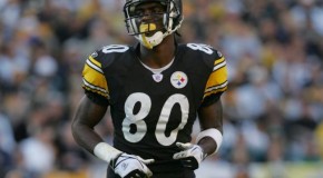 Plaxico Burress Back In Black And Yellow; Will Play Sunday