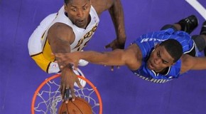 Metta World Peace Dunks On Maurice Harkless (Video)