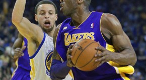 Kobe Bryant Spectacular Reverse Dunk Against Golden State (Video)