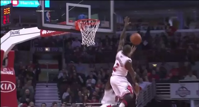 nate_robinson_block_brooks Chicago Bulls Guard Nate Robinson Swats Brooklyn Nets Marshon Brooks Lay Up (Video)  