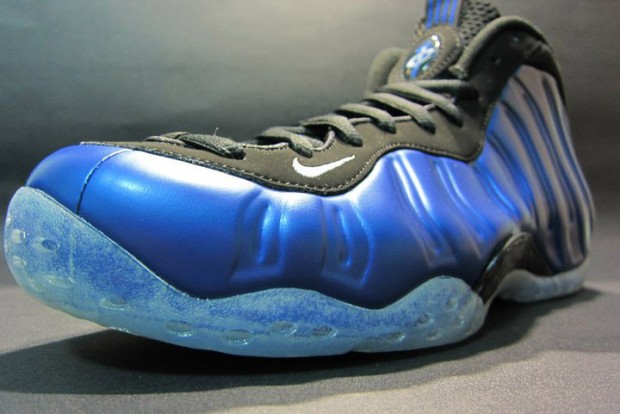 foam3-620x414 Nike Air Foamposite One “Dark Neon Royal” Releasing Spring 2011 (Pics)  