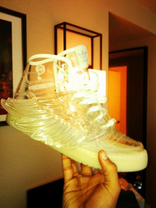 261220270 Chris Brown Tweets his Adidas ObyO JS Wings “Clear”  