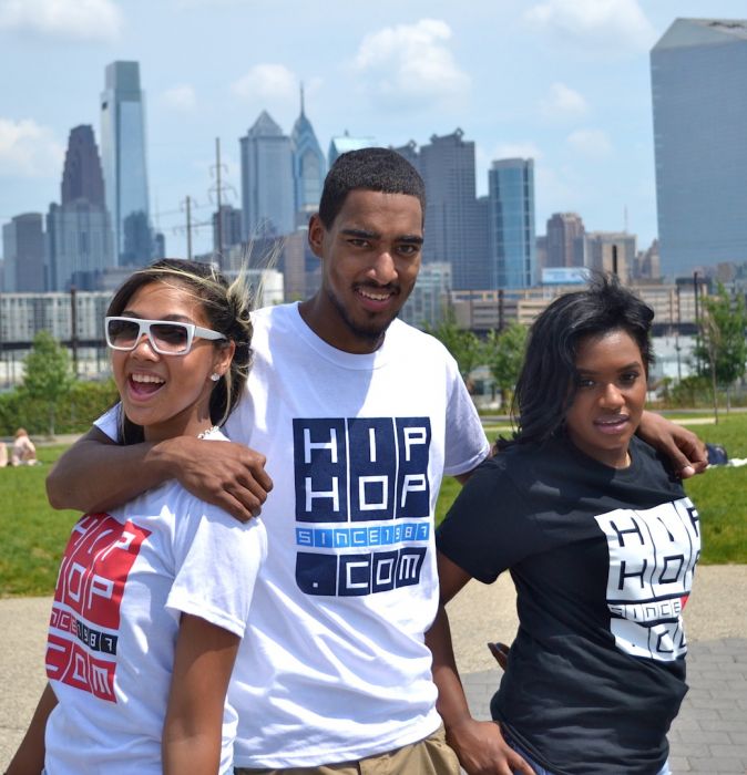 Group-Pic HHS1987.com Photoshoot With @AccordingToNad @AshByrdie & @RayRay215 