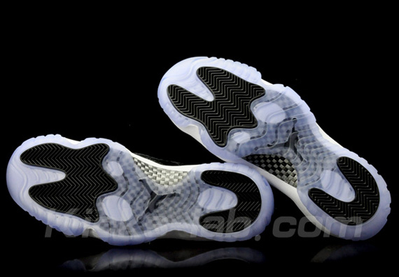 air-jordan-xi-ie-low-white-black-kickslab-03 Jordan XI low get official  