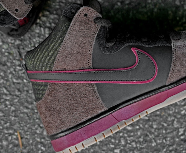 20110616-012108 Nike SB ‘Reign in Blood’ Dunk Hi x Brooklyn Projects Releasing  