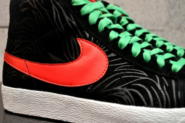 20110727-063853 Nike SB Blazer "A Tribe Called Quest"…  