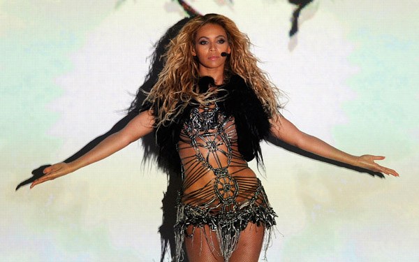 Classic Performance by Beyonce !