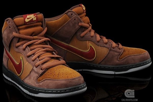 20110907-063610 Nike SB Dunk "Cigar"  