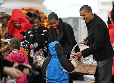 Trick-or-Treat with President Obama and the First Lady (Video)