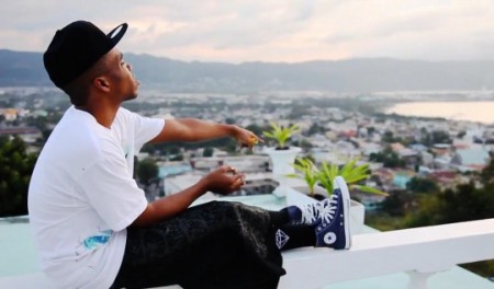 Curren$y (@CurrenSy_Spitta) – Excellent Ft. Trademark Da Skydiver and Young Roddy