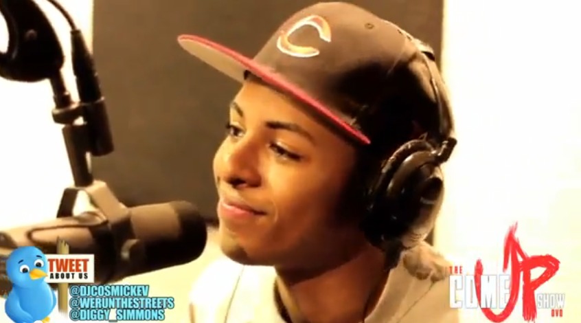 Diggy Simmons – @DJCosmicKev “The Come Up Show” Freestyle (Video via @WeRunTheStreets)
