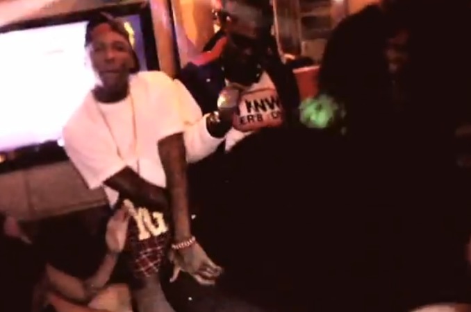 Travis Porter (@IAmTravisPorter) – Yo Bitch Ft. @DefJamYG (Video via @FigzFilms)