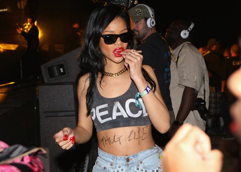 Rihanna About That “Thug Life” Rolling Up At Coachella 2012