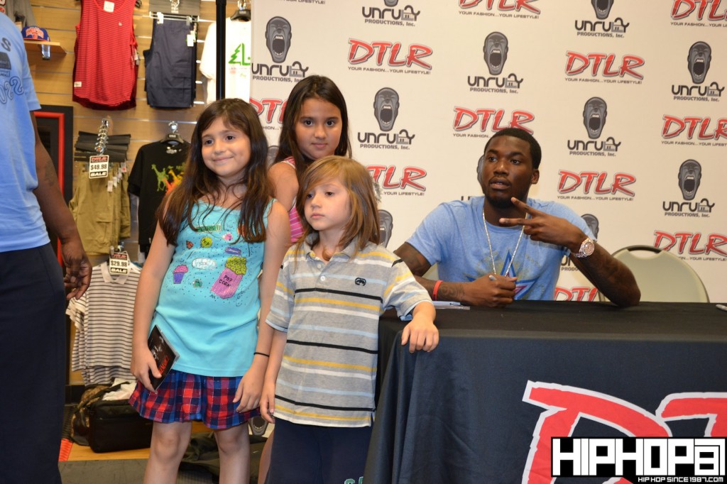 Meek-Mill-In-Store-NJ-6-23-12-5-1024x682 Meek Mill DTLR In-Store Livingston, NJ 6/23/12 (Photos)  