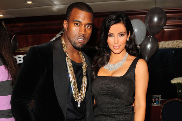 kanye-west-twitpics-naked-photo-of-kim-kardashian-deletes-it-nsfw-photo-inside-HHS1987-2012 Kanye West Twitpics Naked Photo of Kim Kardashian and Deletes It (NSFW Photo Inside)  