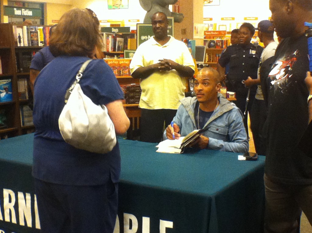 T.I.1-1024x764 T.I. (@TIP) Atlanta Barnes & Noble "Trouble & Triumph" Book Signing (Photos)  