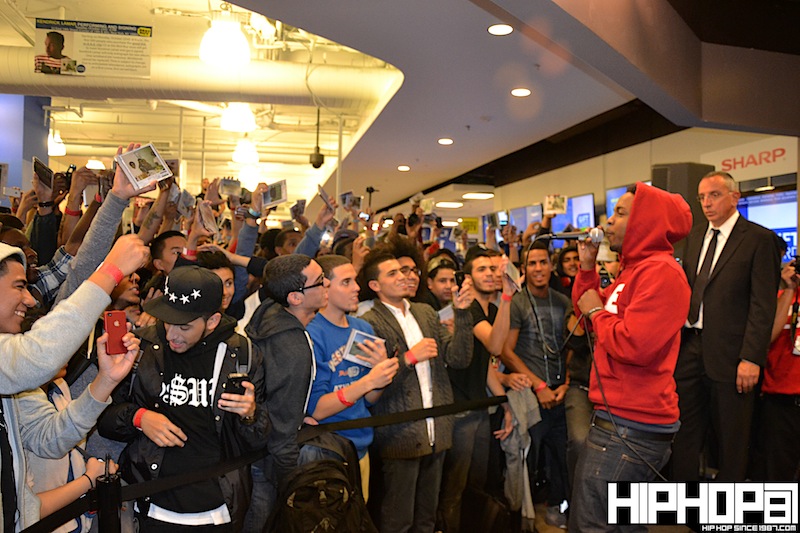 Kendrick-Lamar-Best-Buy-NYC-In-Store-10-23-12-12 Kendrick Lamar Best Buy NYC In-Store 10/23/12 (Photos)  