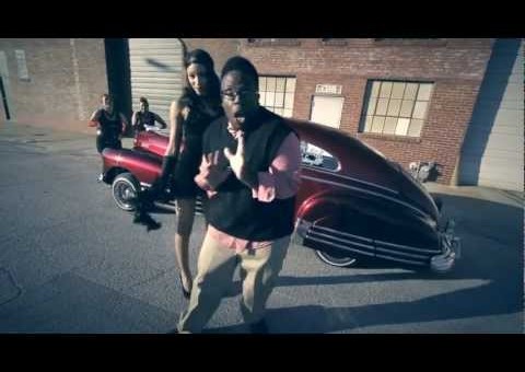 Krizz Kaliko (@KrizzKaliko) Ft. Oobergeek – Gumbo (Video)