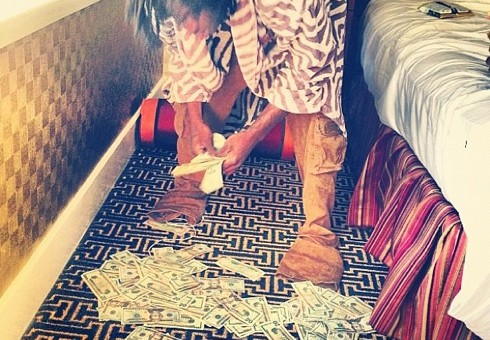 Chief Keef – Dead Broke Ft. Future, Fredo Santana x SD