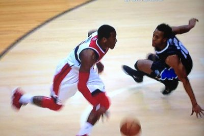 John Wall Makes Ish Smith Fall via an Ankle Breaking Crossover (Video)