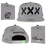 Win an EXCLUSIVE Mitchell & Ness and Big K.R.I.T SNAP BACK HAT & SWEATSHIRT via HHS1987