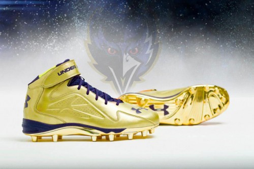 ray-cleats-e1359927928764 Ray Lewis' Gold Under Armour Commemorative Cleats 