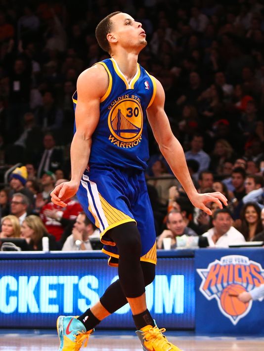02-27-2013-stephen-curry2-3_4_r536_c534 Golden State Warrior Stephen Curry Breaks NBA 3 Point Record (Video)  