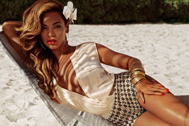 beyonce-shows-us-her-curves-in-hms-summer-ad-campaign-HHS1987-2013-3 Beyoncé Shows Us Her Curves in H&M's Summer Ad Campaign  