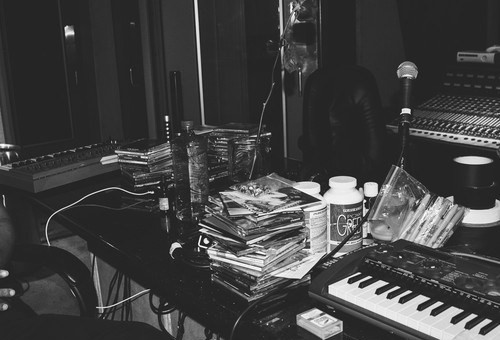 Common x Cocaine 80s – Congratulations (Prod by No I.D.)