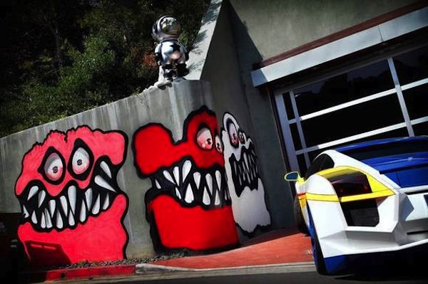 chris-brown-vs-his-neighbors-over-graffiti-on-his-hollywood-hills-property-HHS1987-2013-4 Chris Brown vs His Neighbors Over Graffiti On His Hollywood Hills Property (Video)  