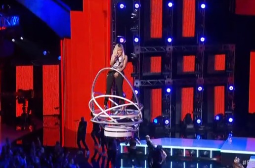 Chris Brown & Nicki Minaj Open Up The 2013 BET Awards (Video)