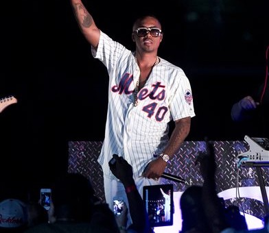 Nas Performs Live on Field After the Mets & Phillies Game (Video)