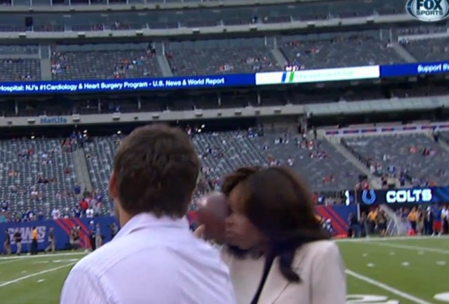 ScreenShot2013-08-18at7.11.53PM_crop_north Fox Sports Reporter Pam Oliver Gets Hit In the Face On The Sideline At MetLife Stadium (Video)  