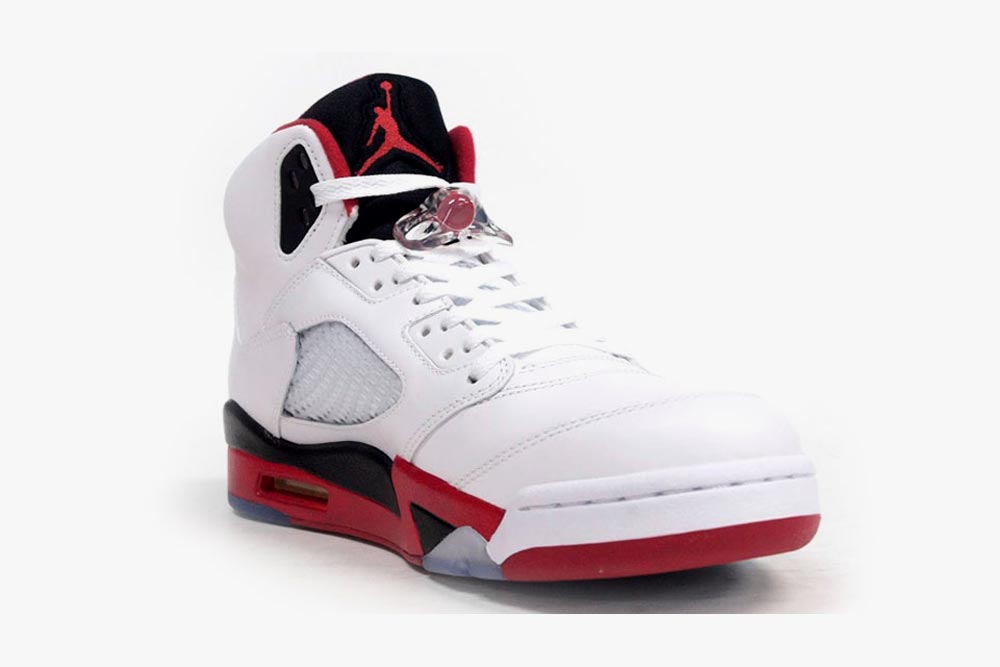 air-jordan-5-retro-fire-red-04 Air Jordan 5 - Fire Red (Release Today) (Photos)  