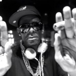 R. Kelly – My Story Ft. 2 Chainz (Video)