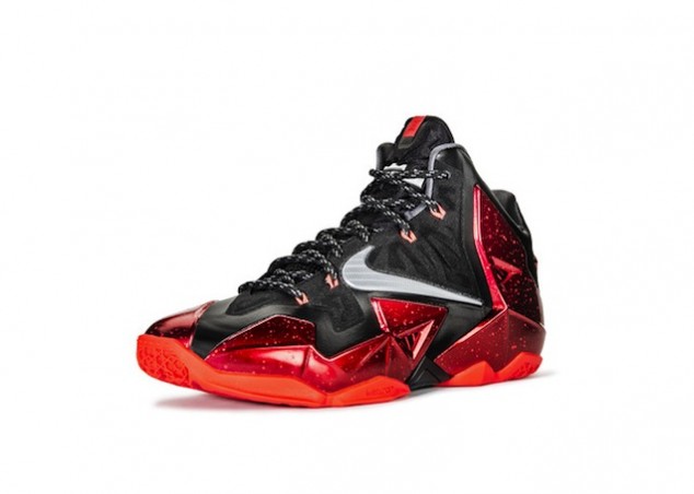 Ho13_BB_LeBron11_616175_001_3qtr_lat_large-634x452 Nike Lebron 11 "Away" (Photos) (Release 11-1-13)  