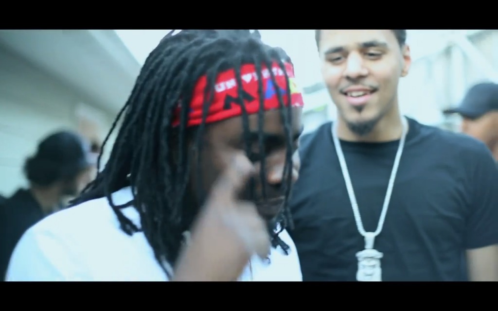 Screen-Shot-2013-09-27-at-11.19.22-AM-1024x640 J.Cole x Wale x 2 Chainz - "What Dreams May Come" Tour Backstage (Video)  