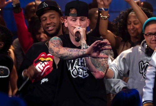 Machine Gun Kelly – Lace Up X Live On Wild N Out (Video)