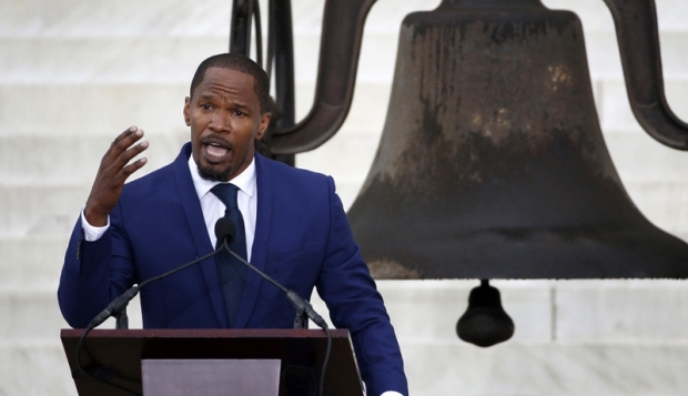 jamiefoxxHHS1987 Jamie Foxx Sets His Sights On Oliver Stone Directed Martin Luther King, Jr. Biopic  