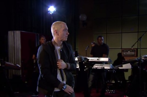 Eminem – Berzerk (Live At BBC Radio 1) (Video)