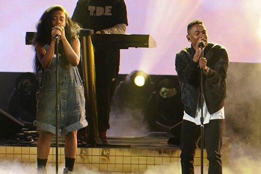 Kendrick Lamar & SZA Performs at the 2013 American Music Awards (Video)