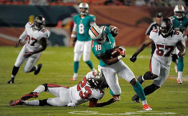sfl-dolphins-tampa-photos-20120810-022 MNF: Miami Dolphins vs. Tampa Bay Buccaneers (Predictions)  