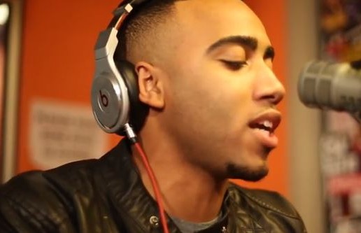 Bizzy Crook – ShowOff Radio Freestyle (Video)