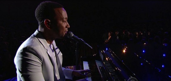 9vdfGWm John Legend – All Of Me (Live At The GRAMMY's) (Video)  
