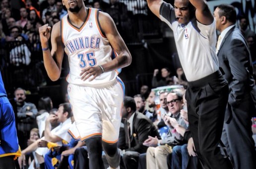 Kevin Durant Explodes and Drops 54 Points against the Golden State Warriors (Video)