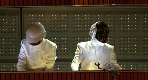 Daft Punk, Pharrell, Nile Rodgers & Stevie Wonder – Get Lucky (Live At The GRAMMY’s) (Video)